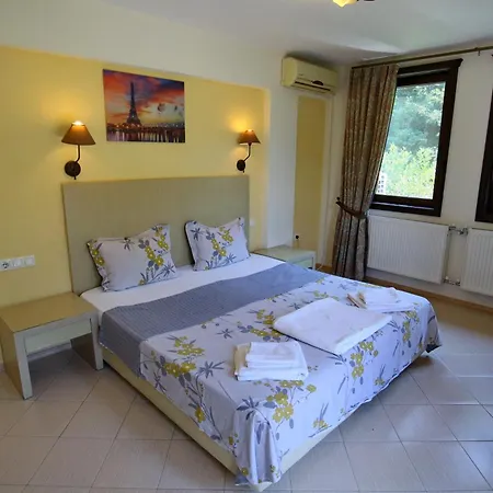 свети трифон Hotel