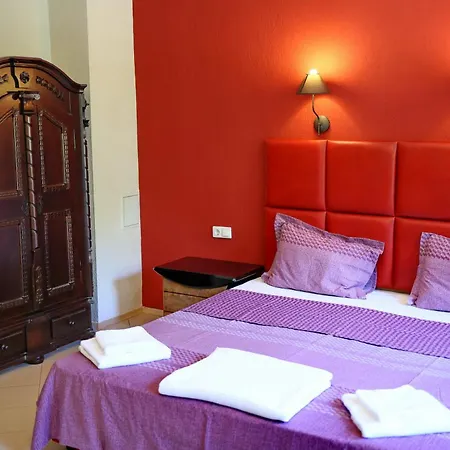 ホテル свети трифон