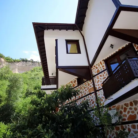 свети трифон Hotel 3*