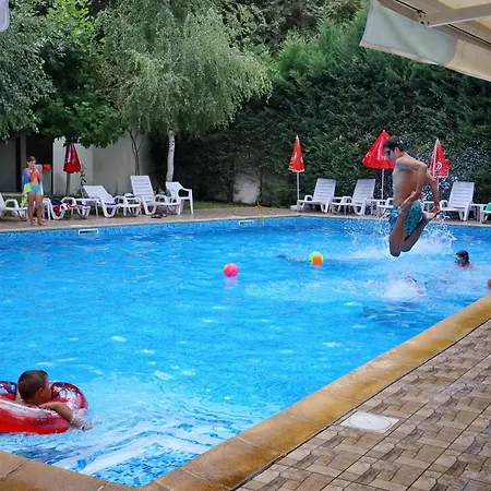 свети трифон Hotel 3*