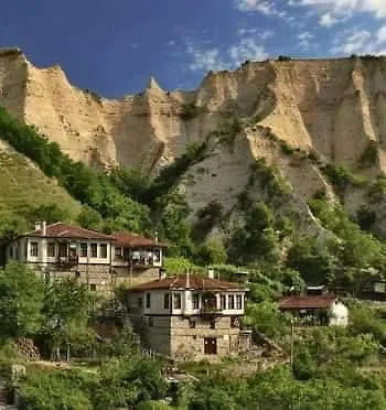 Hotel свети трифон Melnik (Blagoevgrad)