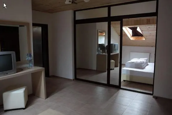 Hotel свети трифон